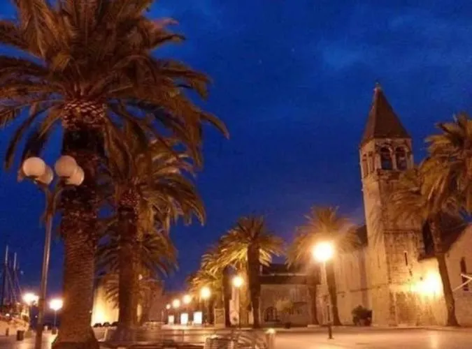 Beautiful 2-bed In Okrug Gornji Appartement *